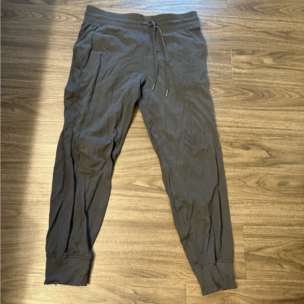 Lululemon joggers